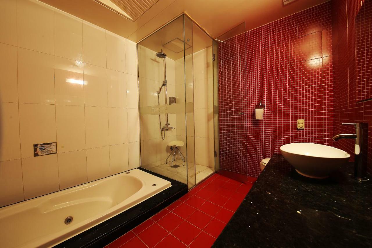 Hotel Valentine Gwangmyeong Zewnętrze zdjęcie